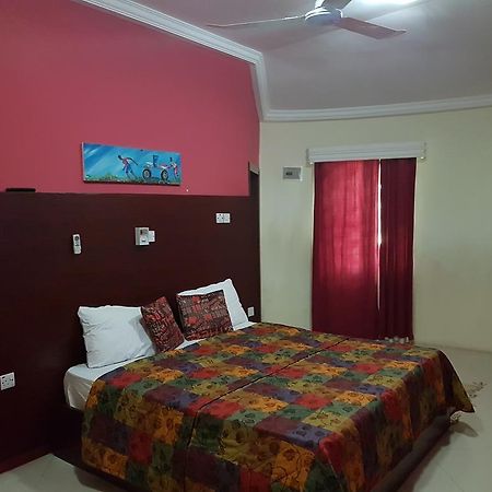 Legacy Tribe Beach Resort Prampram 外观 照片
